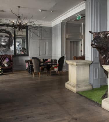 TheExhibitionist_highres_103