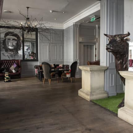 TheExhibitionist_highres_103